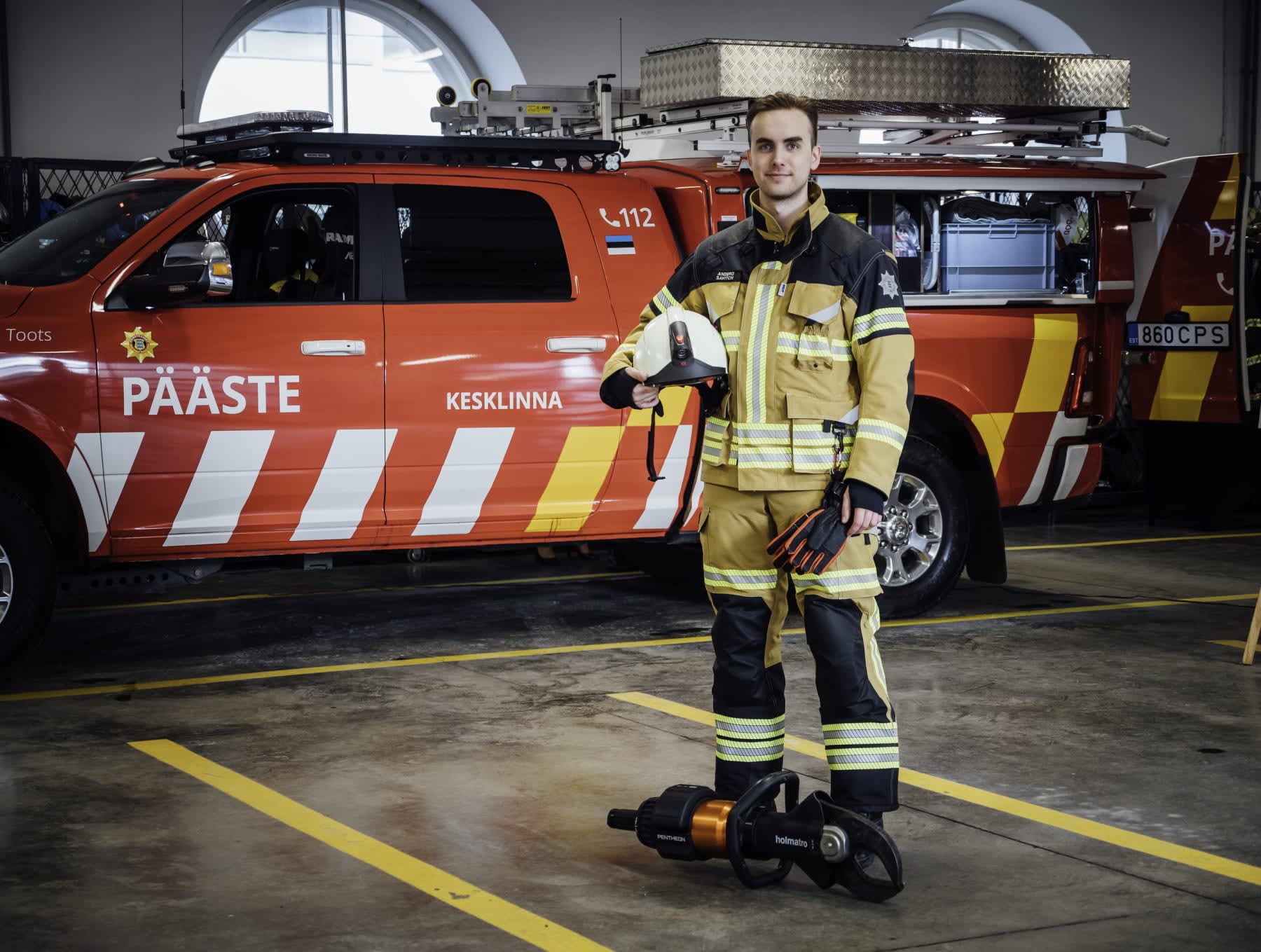 Uus auto ja uus kaitseriietus